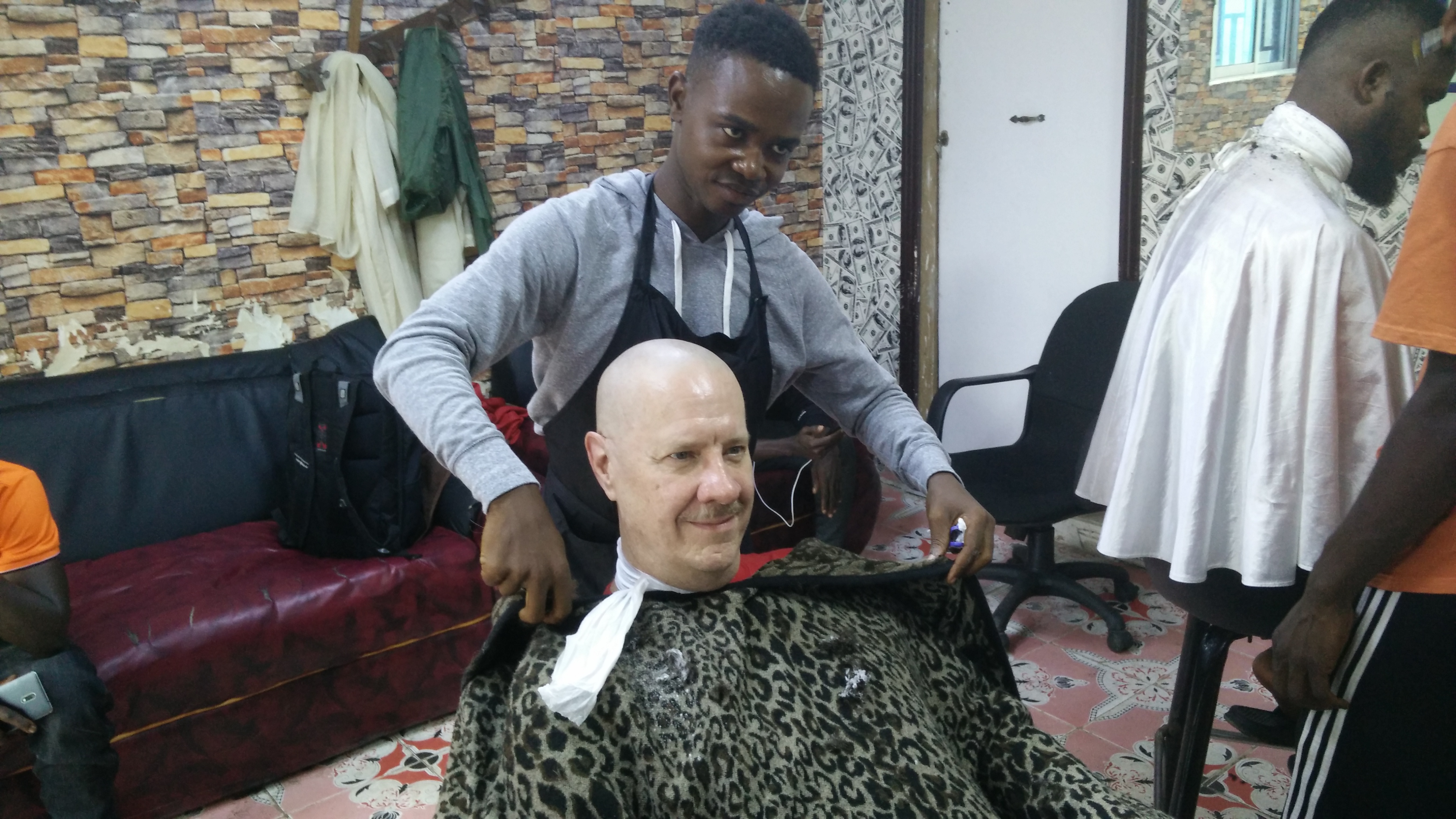 /media/uploads/BarberShop3.jpg