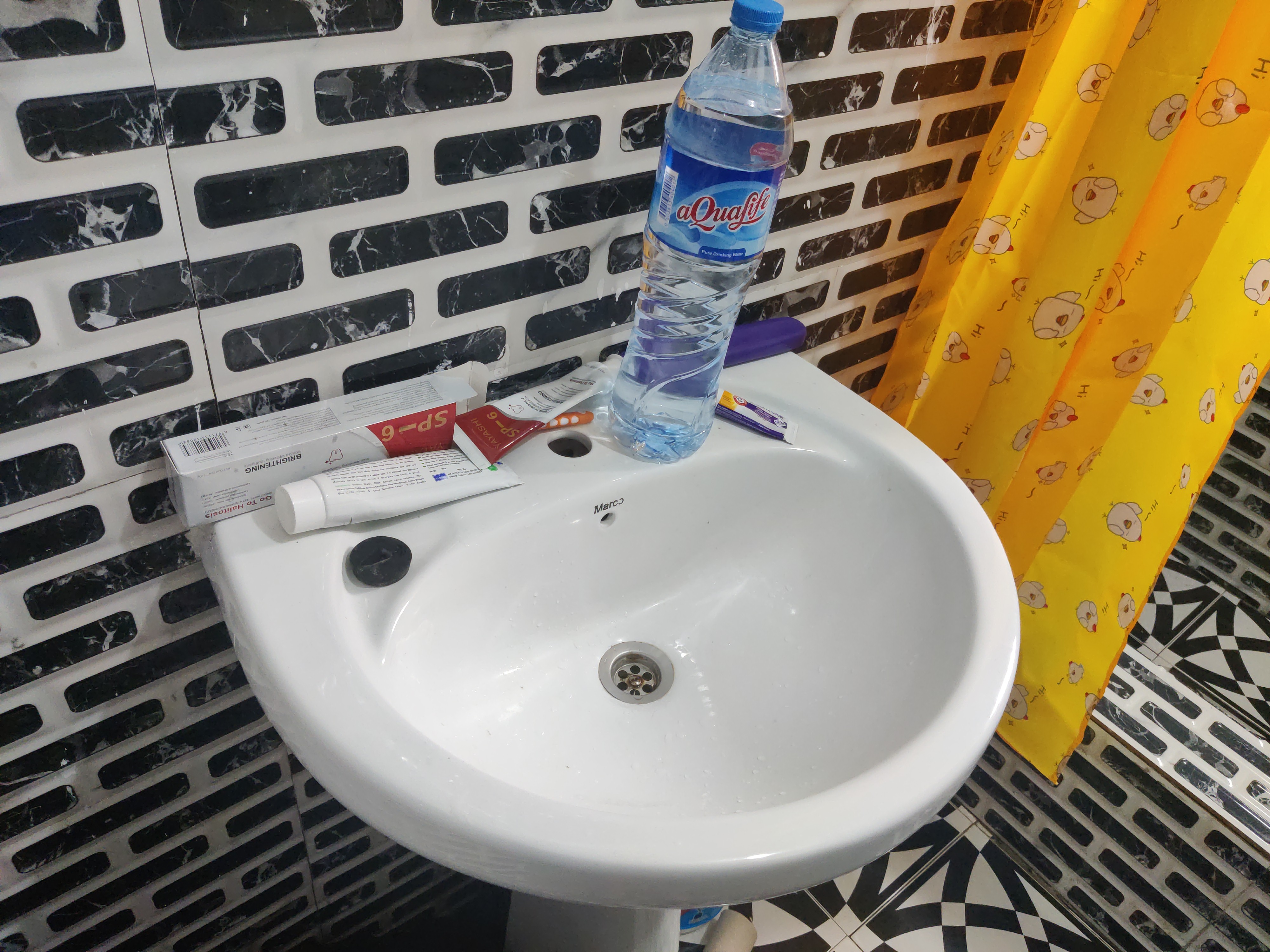 Jetro Office Bathroom Sink